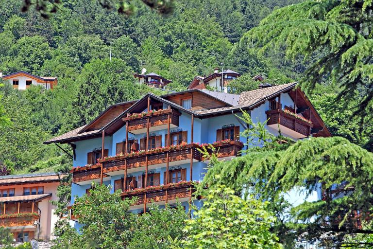 Residence Villa Erica - B&B Molveno