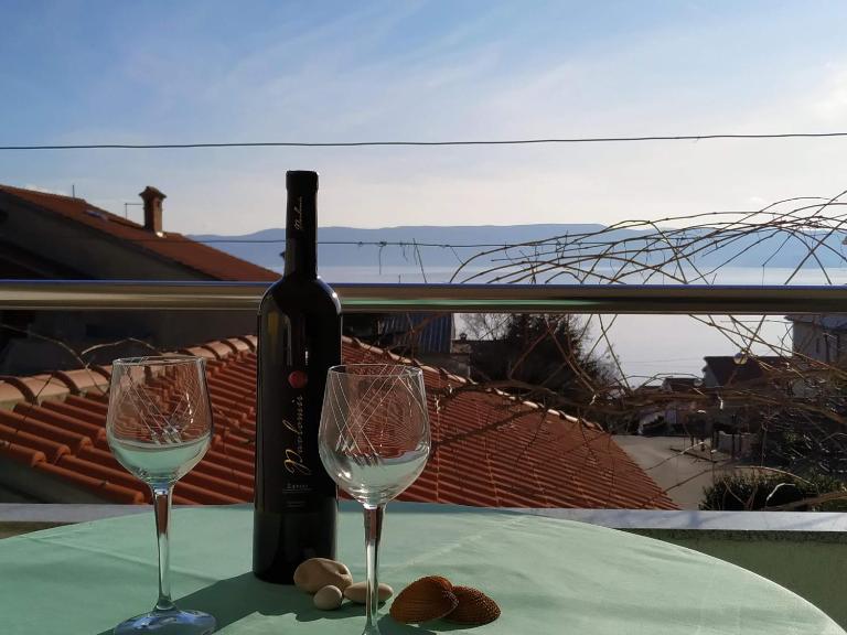 Apartments Marino - Bed and Breakfast Novi Vinodolski