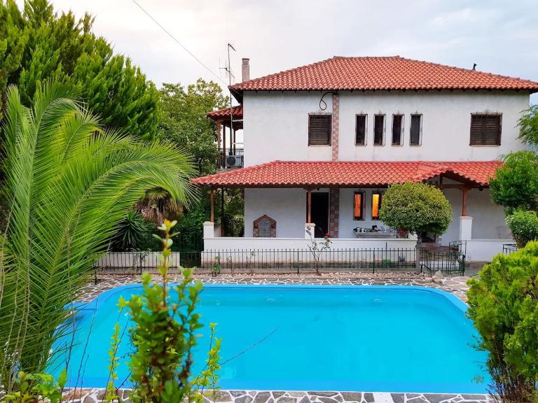 Ancient Olympia Luxury Pool Villa Palace 4Bedroom - B&B Archaía Olympía
