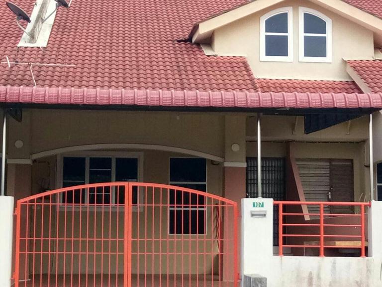 Homestay Mama Razzin - Ferienwohnung Kuala Kangsar