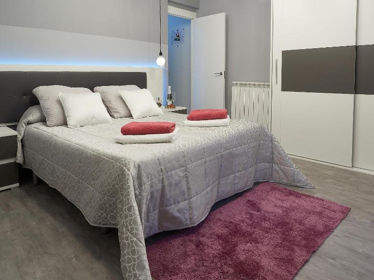 Entrevias Lodging - con Garaje y WIFI - Chambres d'hôtes León