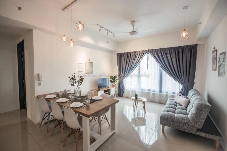Xandra's 218 Macalister Suite - B&B George Town