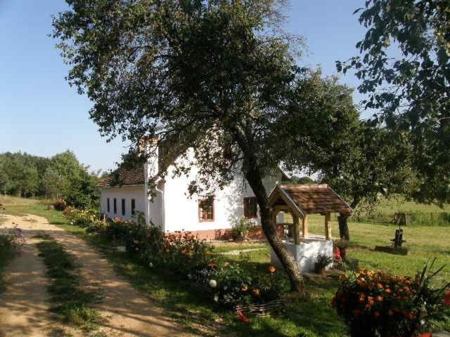 Múltidéző Porta - Népi Műemlék Házak az Őrségben - B&B Szalafő