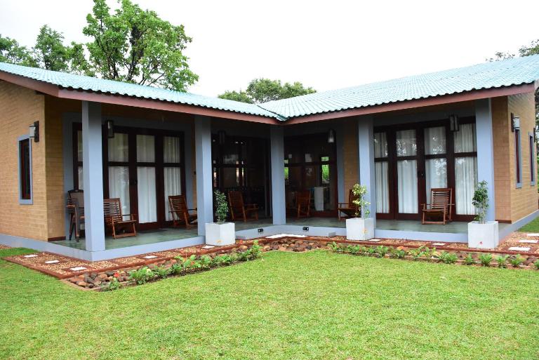 Windy Hills Glamping - B&B Belihuloya