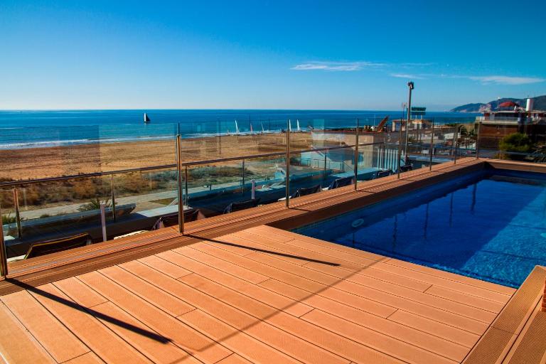 Apartaments Maritim - B&B Castelldefels