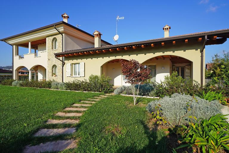 Villa Serraglie con piscina privata - B&B Raffa