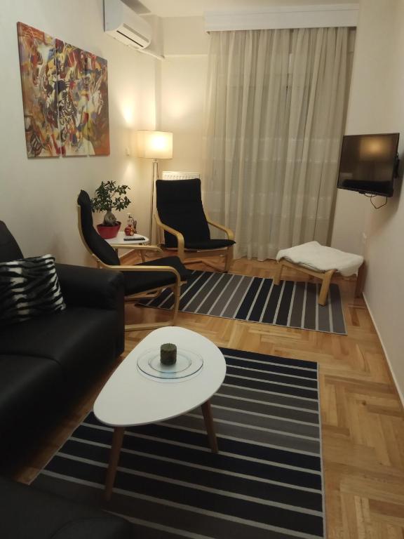 New Stylish and Cozy House near Metro Station - B&B Salonicco