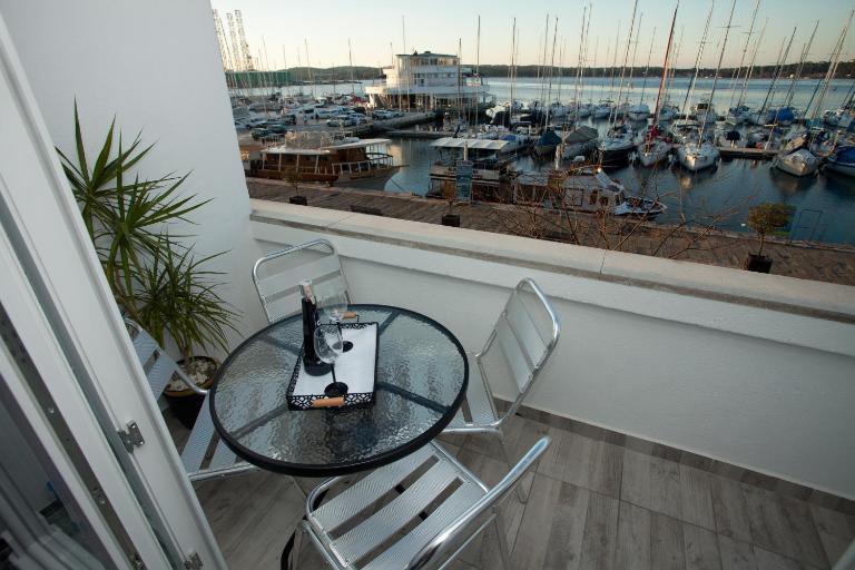 Apartment Stella - Bed and Breakfast Pula