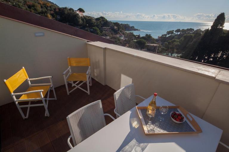 Terrazza Blue Line - Bed and Breakfast Tellaro