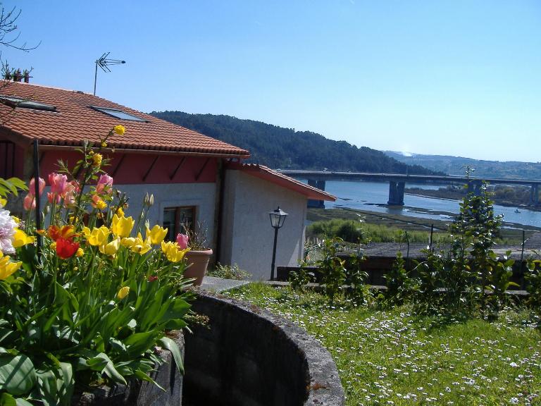 CHALT EN MIÑO CON VISTAS AL MAR - B&B A Coruña