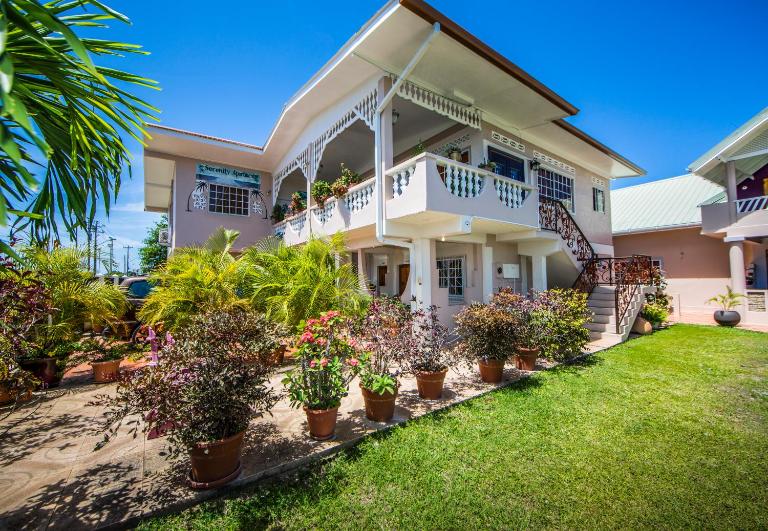Serenity Apartments - Chambres d'hôtes Canaan