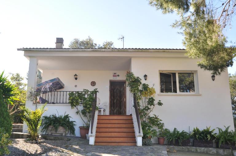 60 Carrer Tomàs Breton - B&B Calafell