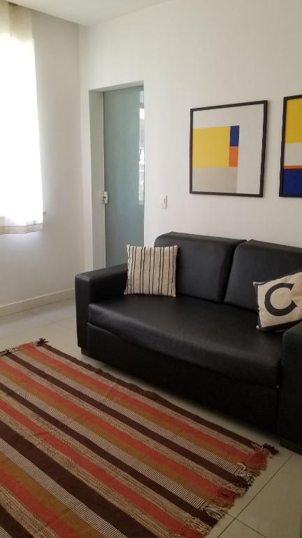 Apartamento em Copacabana - Rua Bolívar - 2 Quartos - Excelente Localização - B&B Rio de Janeiro