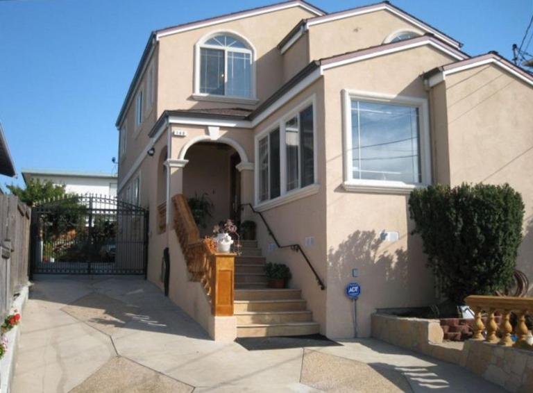 Luxury 5 Bedroom Home near SFO - B&B San Bruno