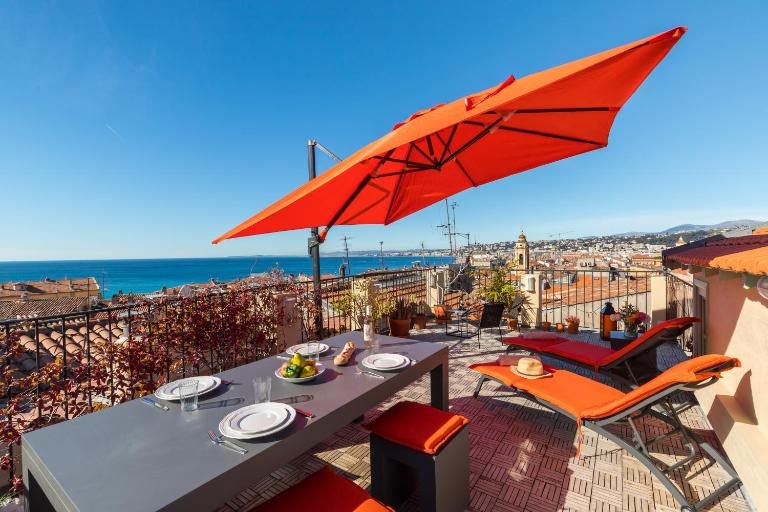 Le Château - THE MOST BEAUTIFUL SIGHT IN OLD TOWN, private terrace - B&B Nice