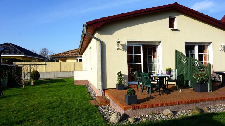 Ferienhaus Strandstrasse - Chambres d'hôtes Ostseebad Zinnowitz