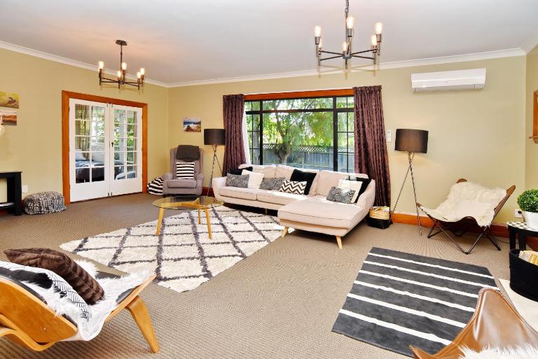 Racecourse Villa - Classic 1935 Charm & Space - Ferienwohnung Christchurch
