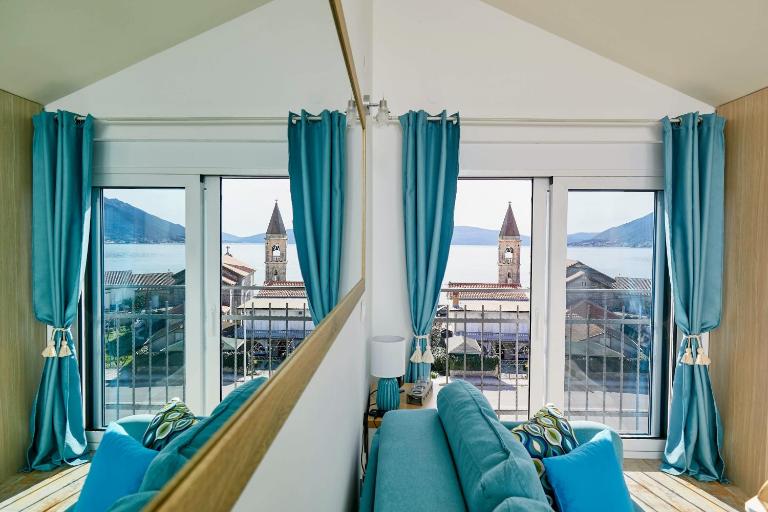 Bayview Apartments Tivat Montenegro - B&B Teodo