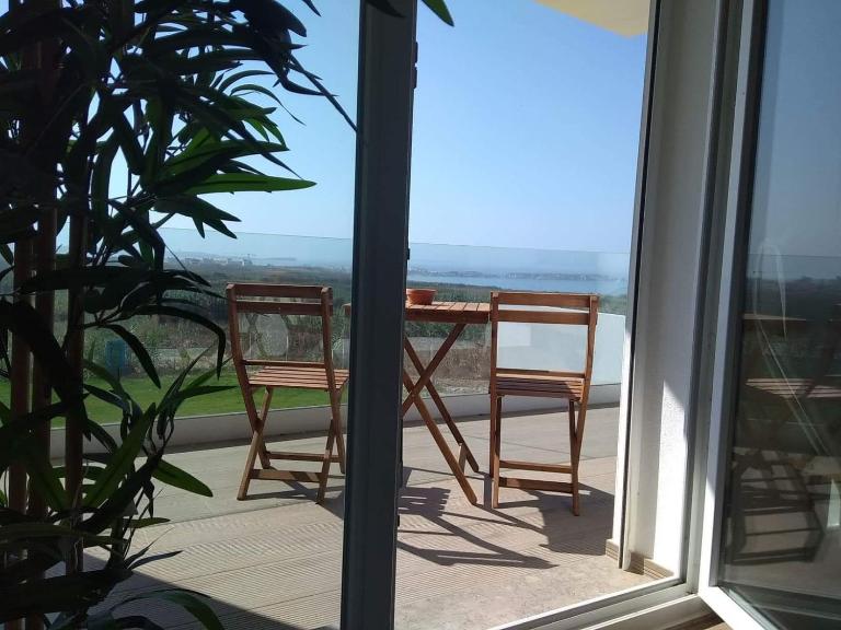 Marlin House III - B&B Peniche