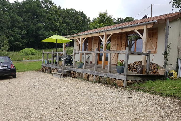La Petite Maison à Vieillecour - B&B Saint-Pierre-de-Frugie