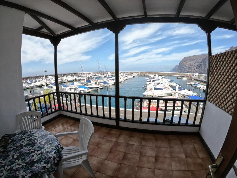 Apartamento vacacional Los Gigantes - Imegal SL - Ferienwohnung Santiago del Teide
