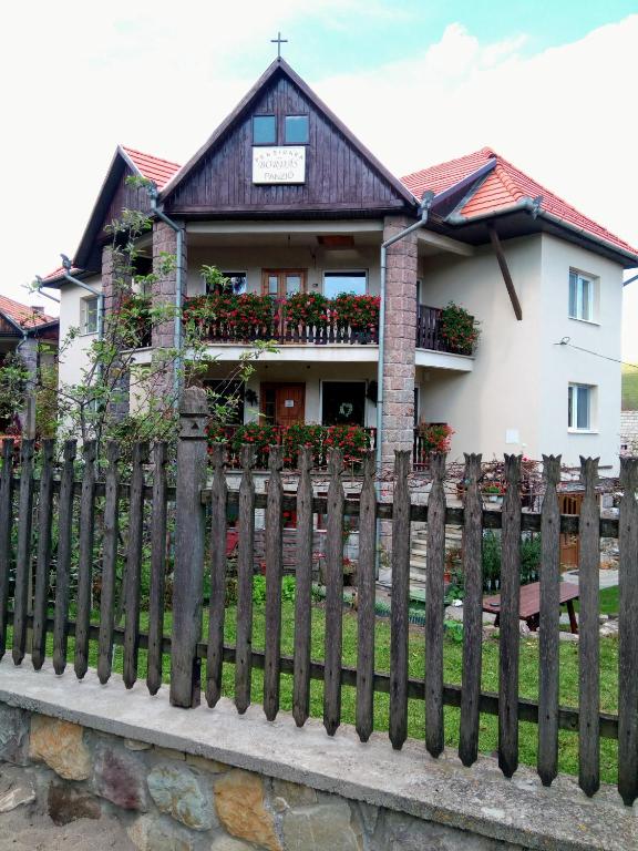 PENSIUNEA BORDÁS PANZIÓ - B&B Sfantu Gheorghe