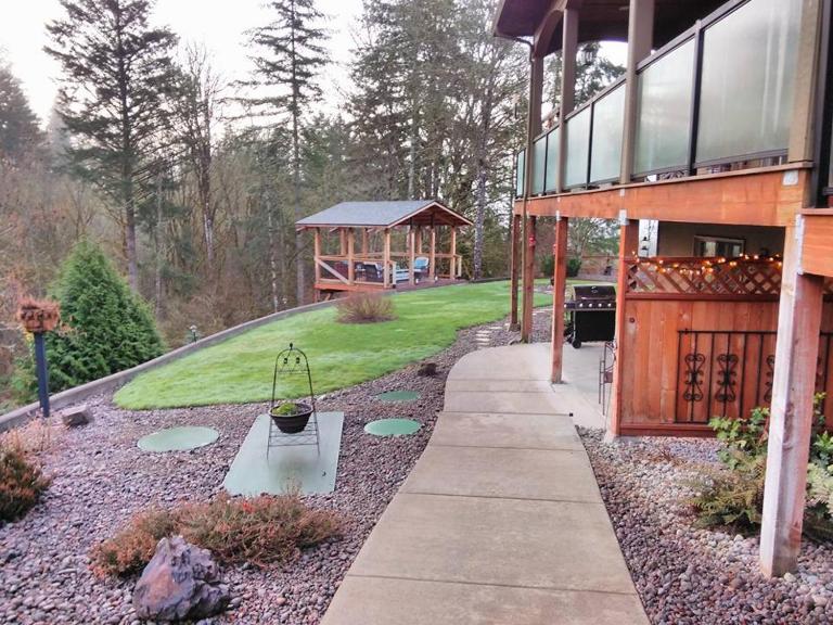 Vancouver WA Beautiful Apartment - B&B Woodland