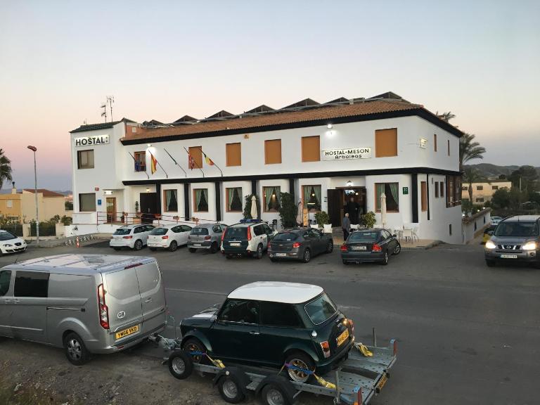 Hostal Mesón Arboleas - B&B Arboleas