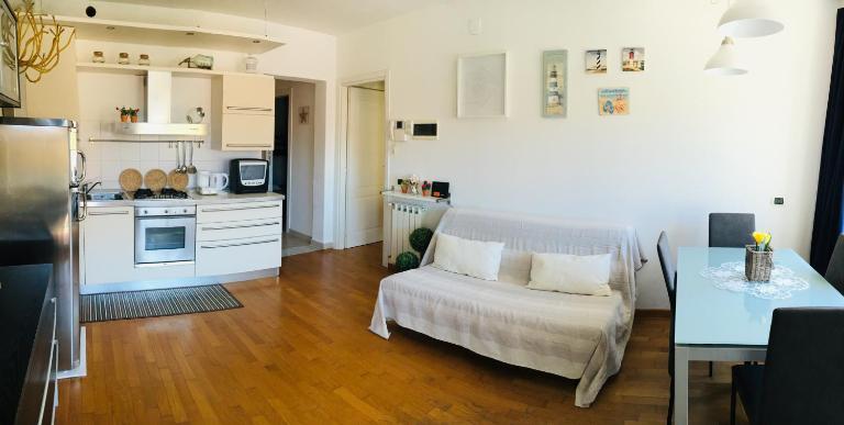 Ledonia Apartment - Bed and Breakfast Lerici