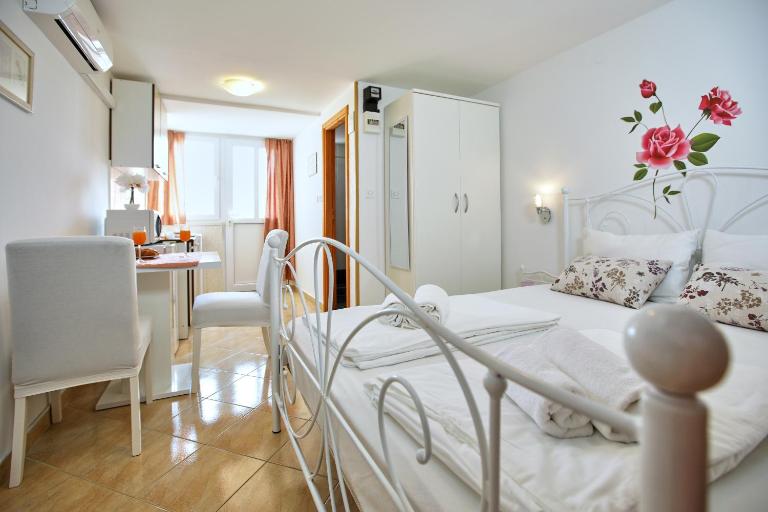 Studio Kristic, cozy studio with a terrace - Ferienwohnung Dubrovnik