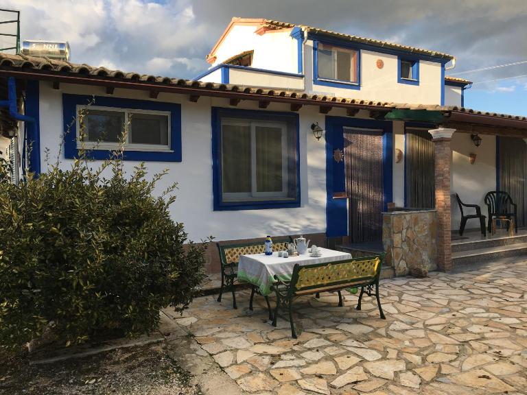 Villa Facen - Bed and Breakfast Gardeládes