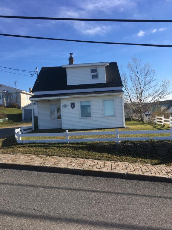 La petite maison sur la côte - B&B Sainte-Anne-des-Monts