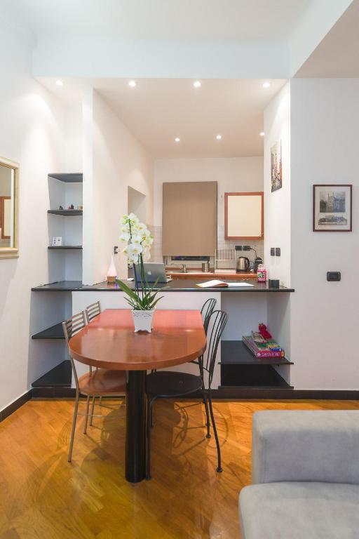 Old Port Apartment 4 beds - Ferienwohnung Genua