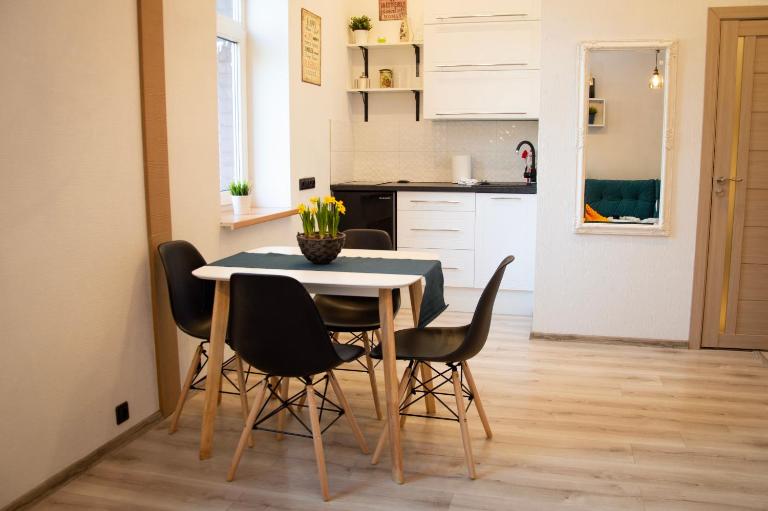 LUCKY 7 apartment - Bed and Breakfast Liepāja
