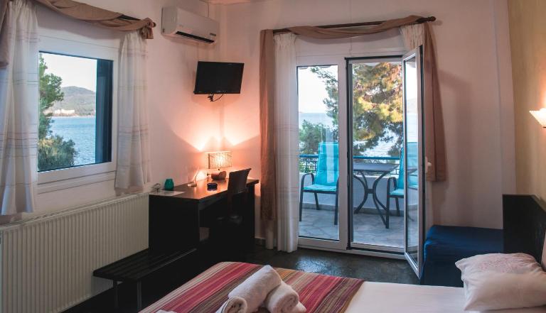 Sirius Apartments - B&B Néos Marmarás
