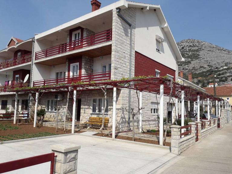 Apartmani RADA - B&B Trebinje