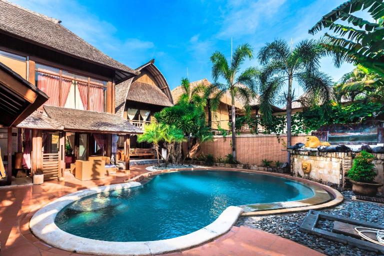 Villa Shammah - 4BR Tropical Villa Near Atlas Club - Chambres d'hôtes Canggu