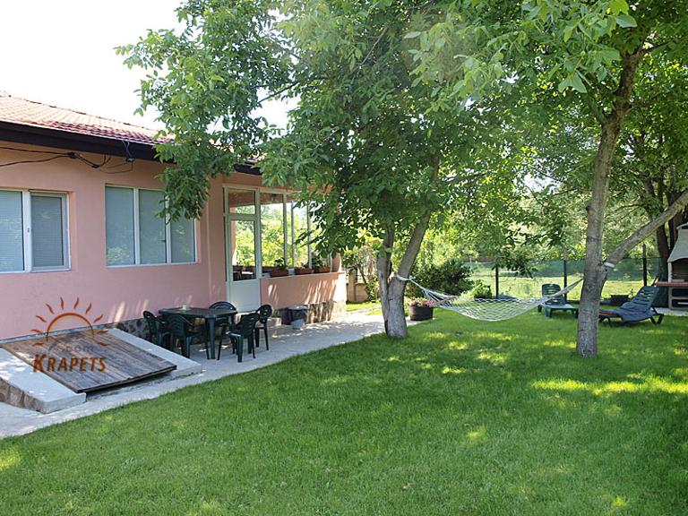Nadya Holiday Home - B&B Krapets