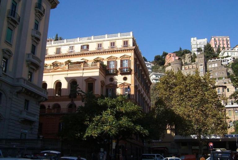 B&B Amedeo - B&B Napoli