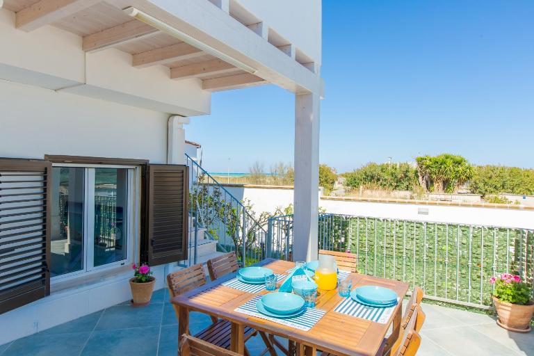 Villa Laura vista mare - B&B Torre San Sabina