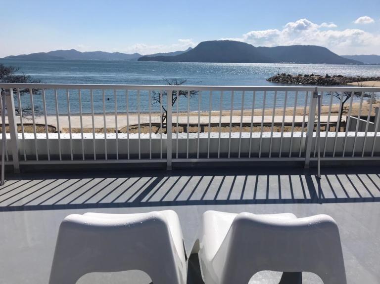 Megijima Island Guesthouse & cafe Megino - B&B Takamatsu