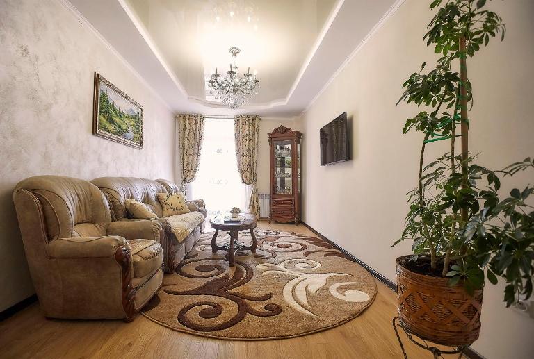 Luxury Apartament 2 - Bed and Breakfast Truskavets