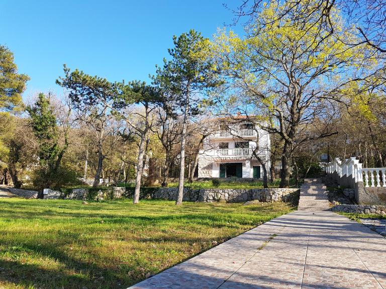 Vila Kajče - Ferienwohnung Omisalj