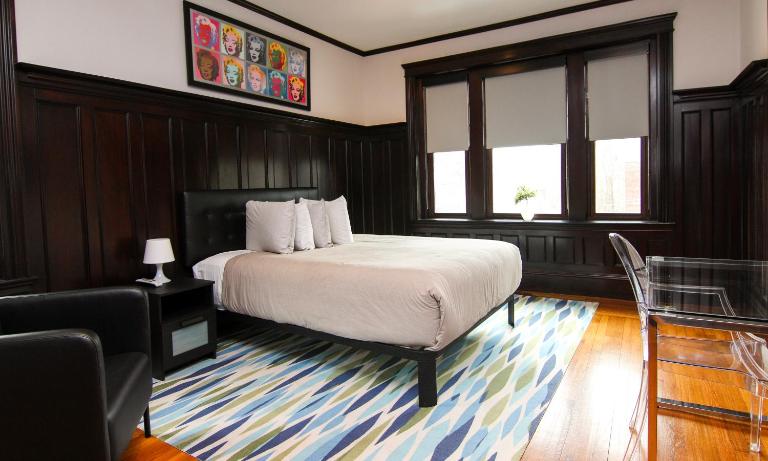 A Stylish Stay w/ a Queen Bed, Heated Floors.. #17 - B&B Brookline