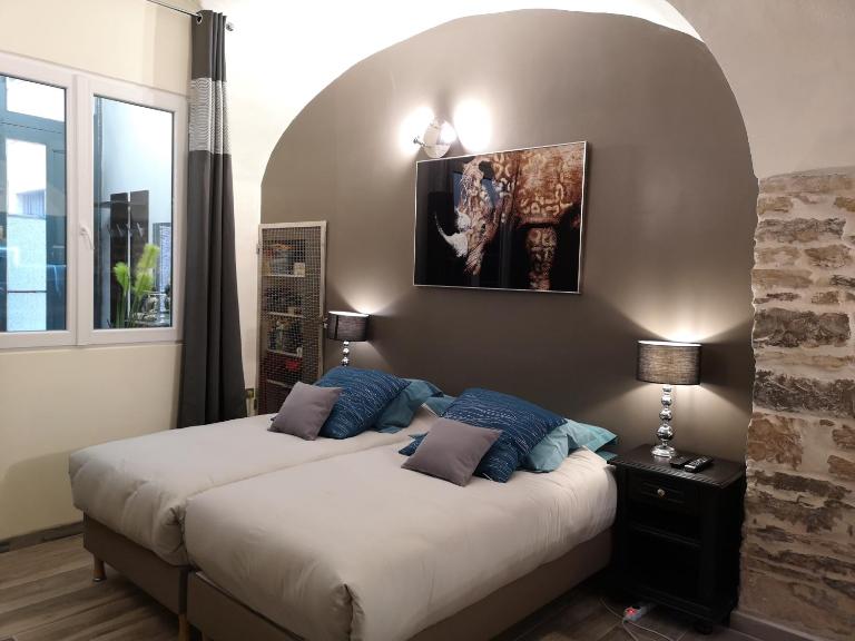 La place Zen - Free Wifi - City Center - Bed and Breakfast Nîmes