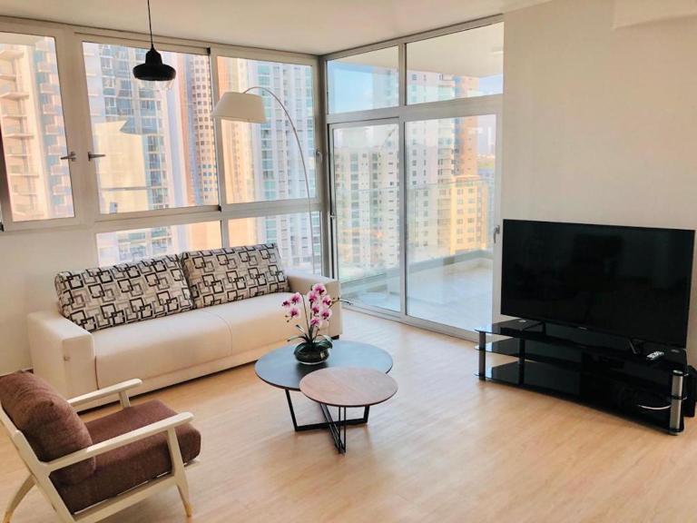 Delightful Ocean View Apartment - PH Quartier Del Mar - Bed and Breakfast Panama-stad