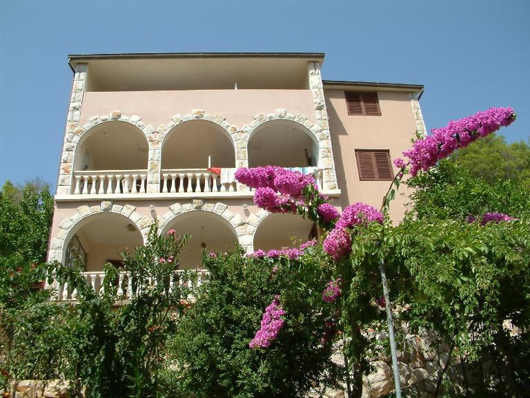 Apartments Bosnic - Bed and Breakfast Prižba