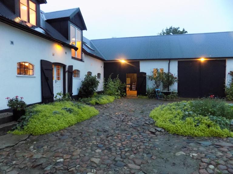 Wingårdhs B&B Österlen - Ferienwohnung Löderup