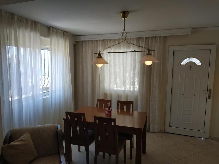 Near Airport And metropolitan Artemis George Cozy Home - Bed and Breakfast Artémida