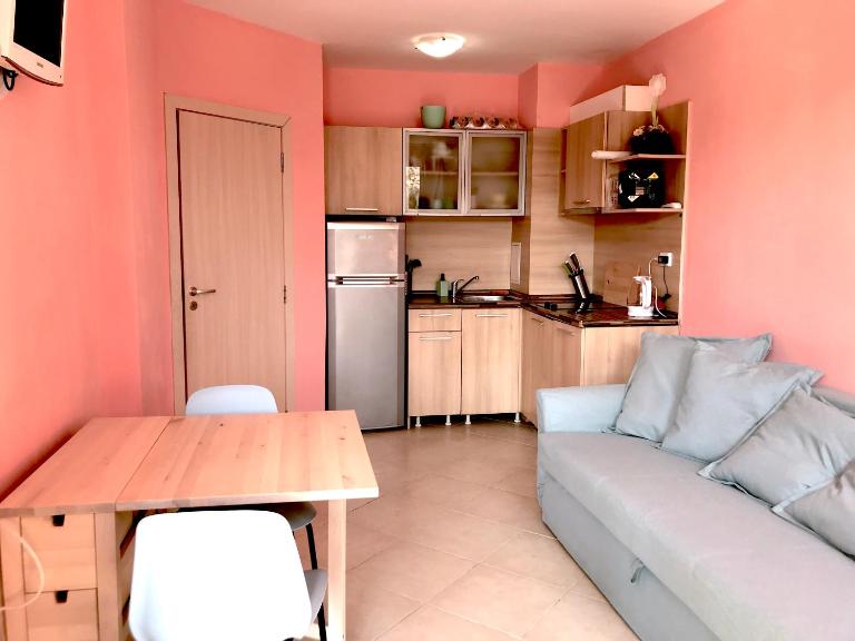 Emberli Lozenetz One Bedroom Flat - B&B Lozenets